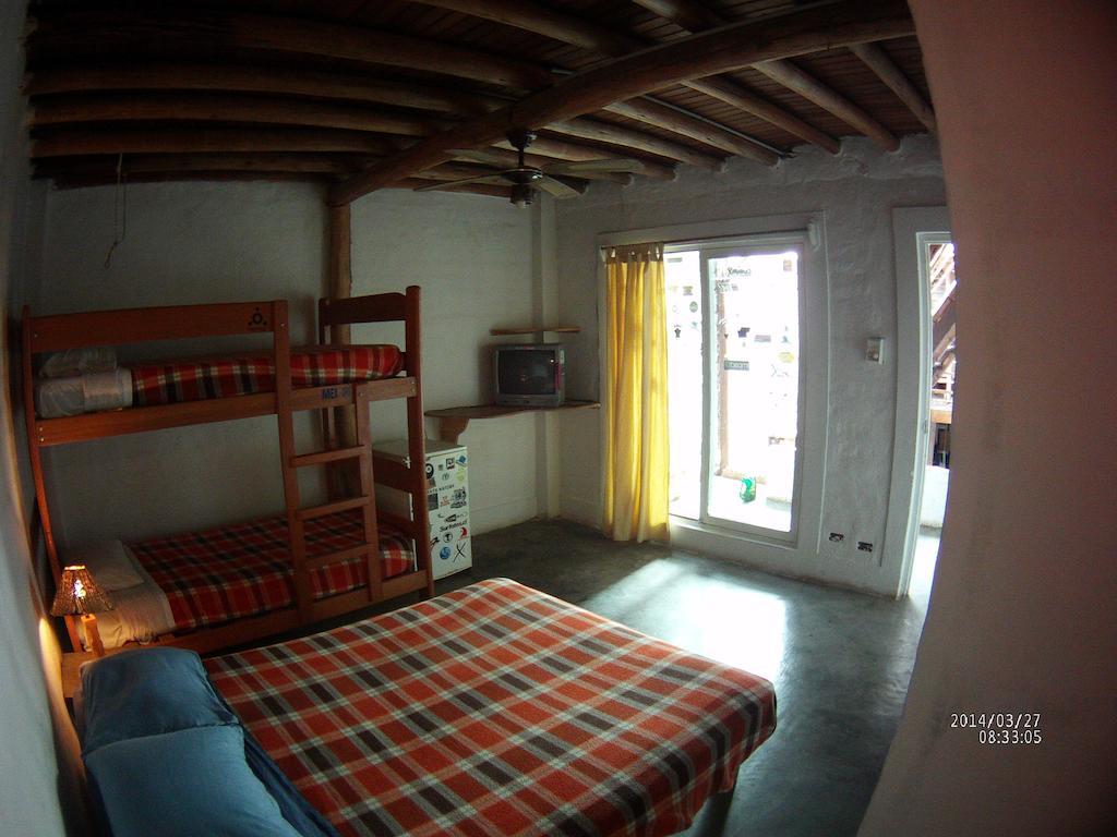 Hostel Tio Richi Surfcamp Punta Hermosa Pokój zdjęcie